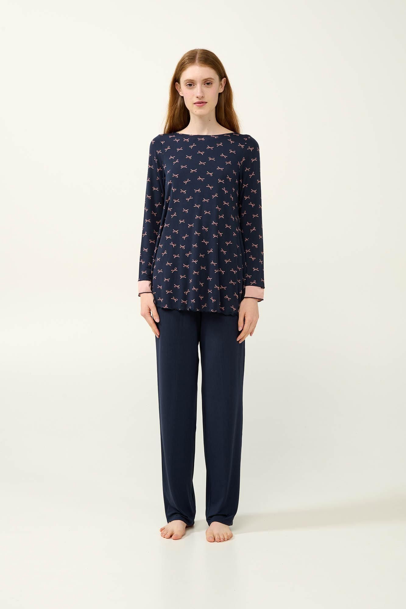 3_0498512834_1_5bellaboutiqe